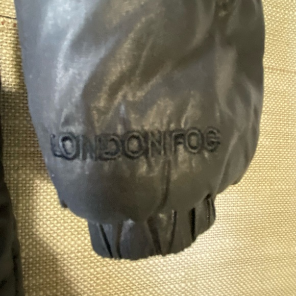 London Fog Girls Black Puffy Hooded Fleece Lined Winter Coat-Sz-3T - Picture 10 of 16